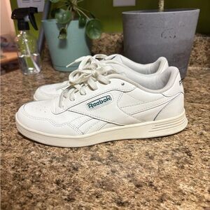 Reebok Kids Cream Sneakers Size 5.5Y